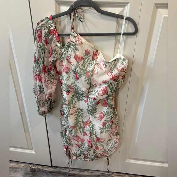 Hello Molly One Shoulder White Floral Dress - Picture 5 of 6